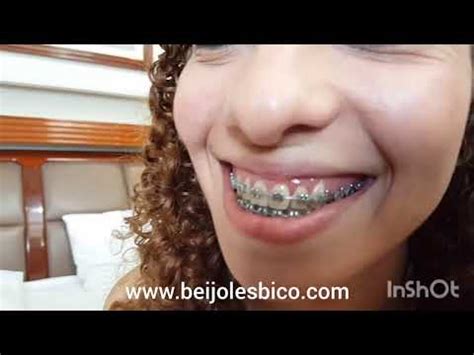 lésbica colando|Estudantes Lésbicas Se Pegando Beijo de Língua Lésbico 2015.